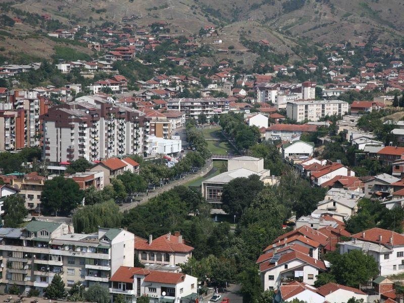 Гори градската депонија во Кочани 