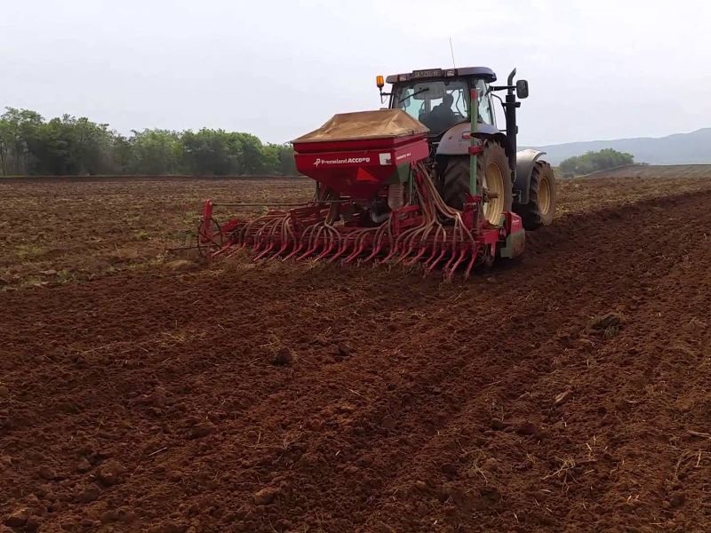 Земјоделците да користат современи технологии, ако сакаат да бидат конкуретни