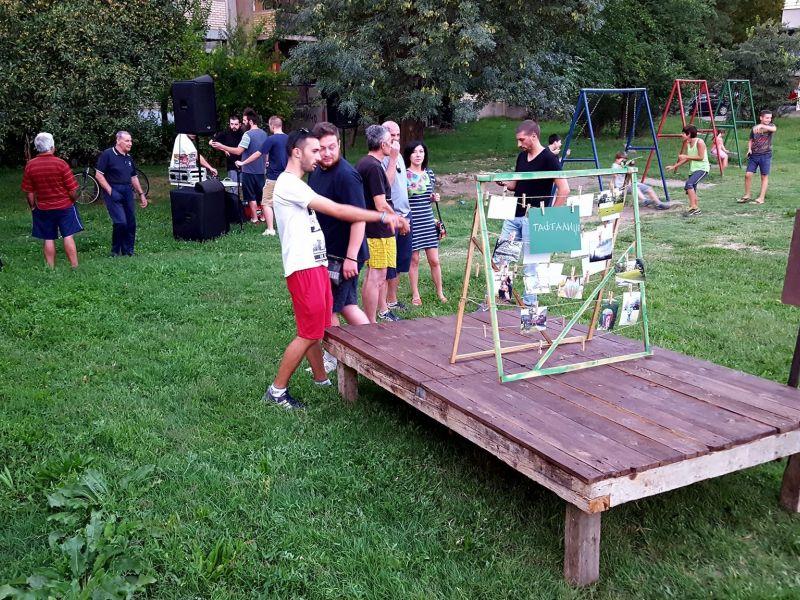 Ограден паркот на улицата Букурешка